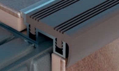 Profilplast PVC betét lépcsőélvédő alapsínhez (lágy) 32 mm